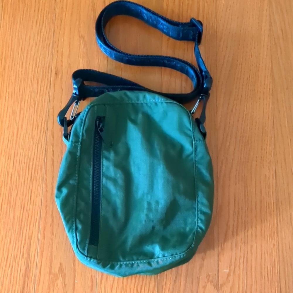 Baggu sport crossbody Bay Laurel